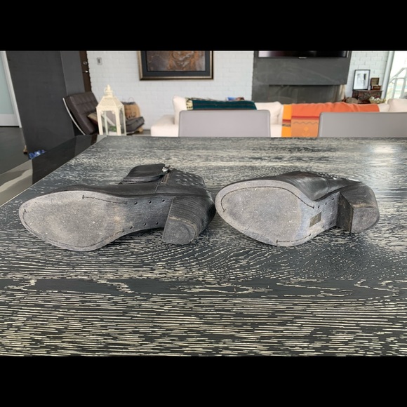 Sam Edelman Size 9 black booties - Picture 3 of 4